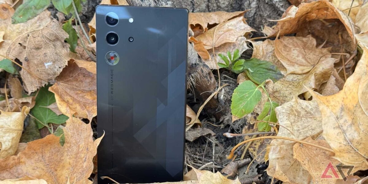 قد يكون OnePlus Turbo هو هاتف الألعاب الذي لم يطلبه أحد