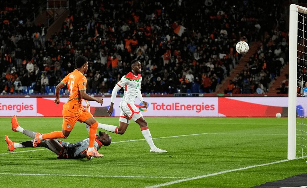 كوت ديفوار تقسو على بوركينا فاسو وتضرب موعدا ناريا مع مصر في ربع نهائي كأس أمم إفريقيا
