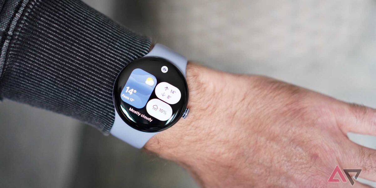 لقد مرت أيام ارتداء Pixel Watch 4 والأمور تبدو جيدة حقًا