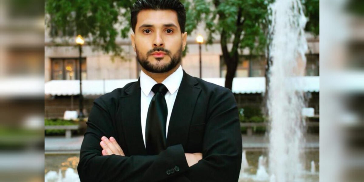 محامٍ برؤية مختلفة كيف أصبح Mohammad Ayman Owaynat نموذجًا للجيل الجديد في القانون