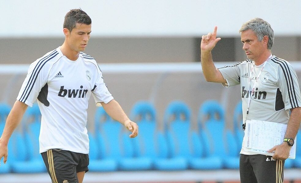 مودريتش مورينيو تسبب في بكاء رونالدو بحجرة ملابس ريال مدريد