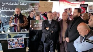 وقفة تضامنية في مدينة النبطية مع الأسرى في سجون الإحتلال