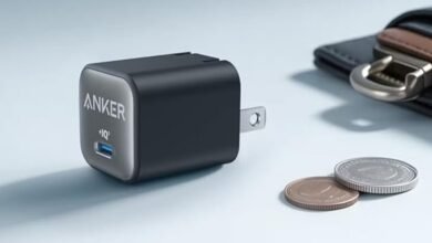 يبلغ سعر شاحن Anker المدمج الذي أحمله في كل مكان الآن 11 دولارًا فقط